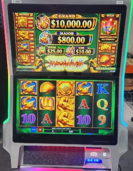 Cadillac Jack - White Buffalo Dreamcatcher Slot Machine (Refurbished)